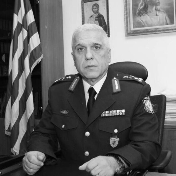 Τσακνάκης Δημήτριος